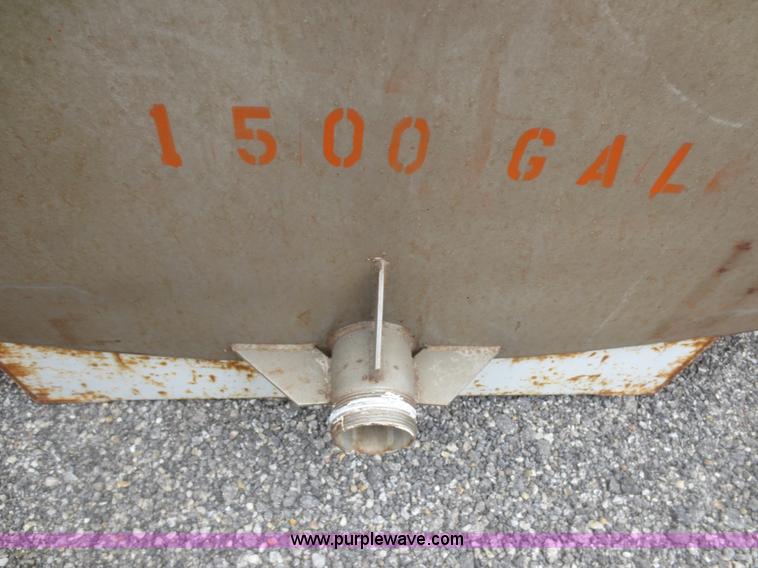 image for item F6813 1993 Hercules 1500 stainless steel water tank