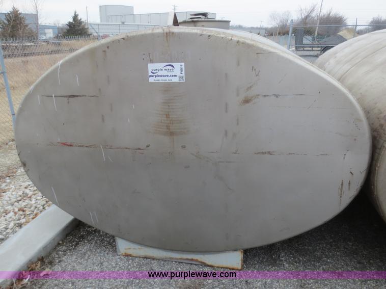 image for item F6814 1993 Hercules 1500 stainless steel water tank