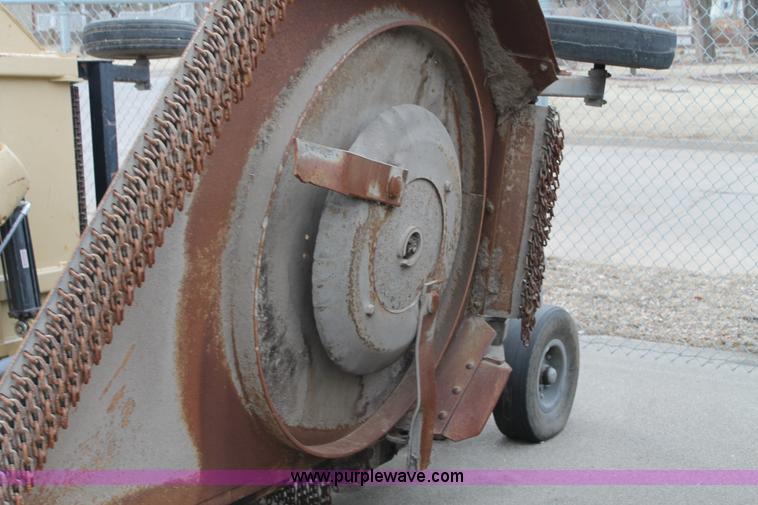 image for item G8205 2005 Land Pride RCB6015 batwing rotary mower