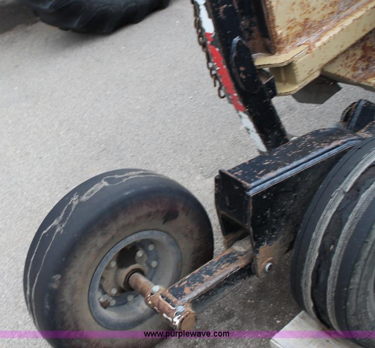 image for item G8206 2005 Land Pride RCB6015 batwing rotary mower