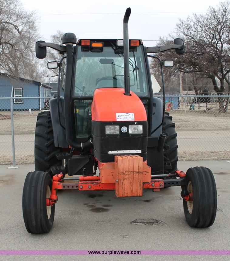 image for item G8207 2000 New Holland TS100 tractor