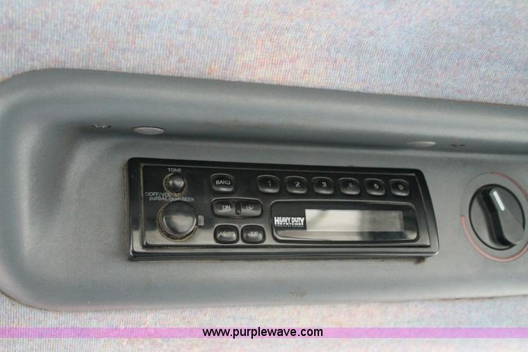 image for item G8207 2000 New Holland TS100 tractor