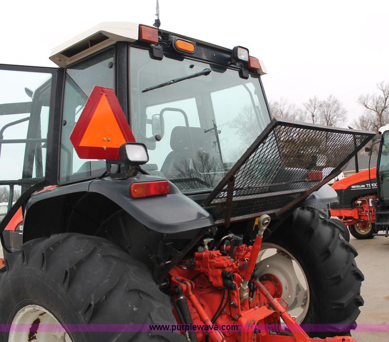 image for item G8207 2000 New Holland TS100 tractor