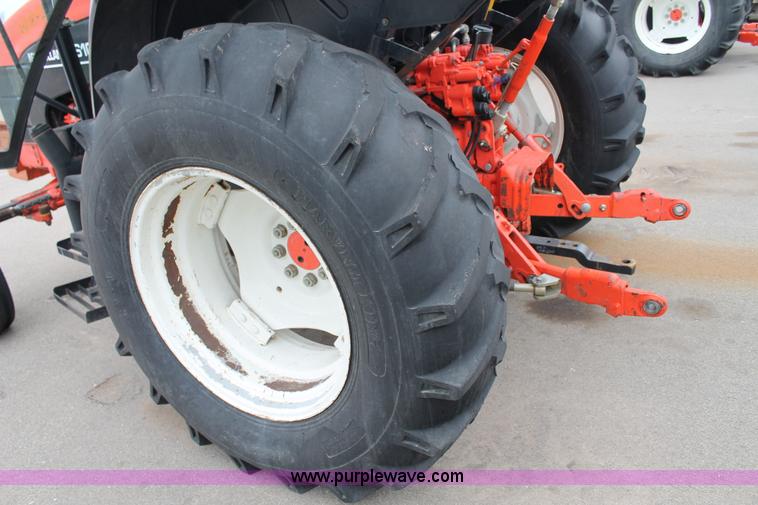 image for item G8207 2000 New Holland TS100 tractor