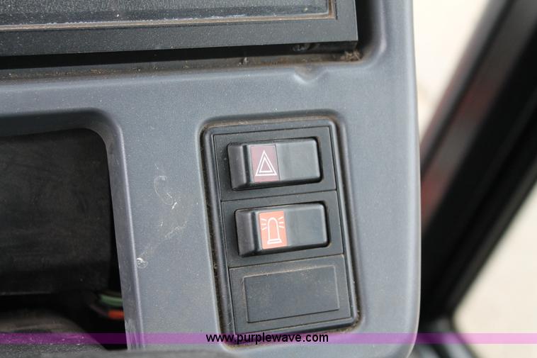 image for item G8208 2000 New Holland TS100 tractor