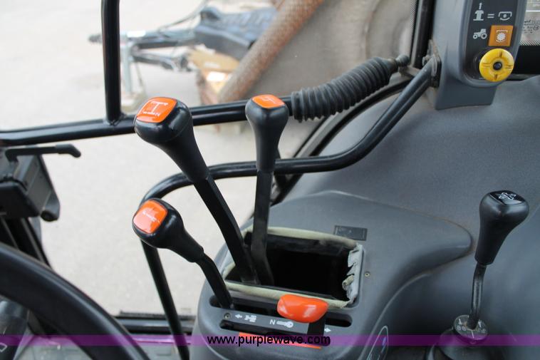 image for item G8208 2000 New Holland TS100 tractor