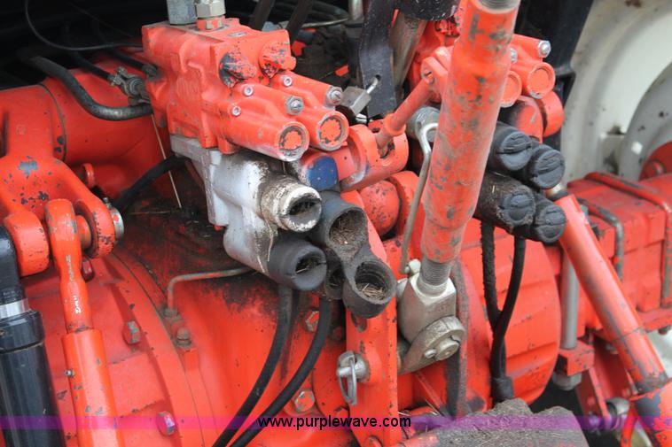 image for item G8208 2000 New Holland TS100 tractor