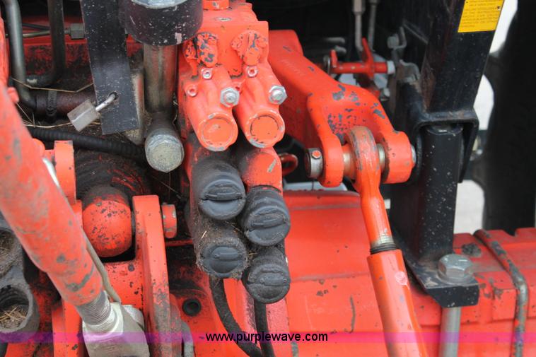 image for item G8208 2000 New Holland TS100 tractor