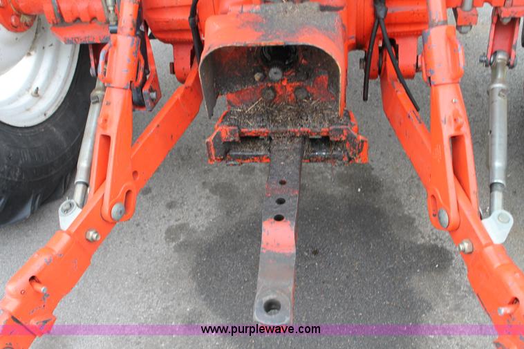 image for item G8208 2000 New Holland TS100 tractor