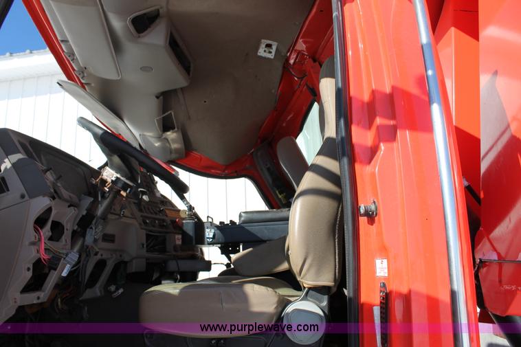 image for item G8216 2009 Sterling L7500 dump truck