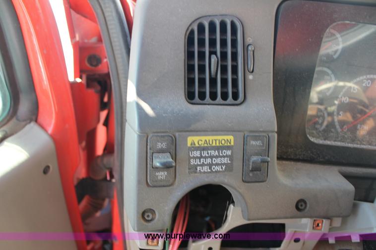 image for item G8216 2009 Sterling L7500 dump truck