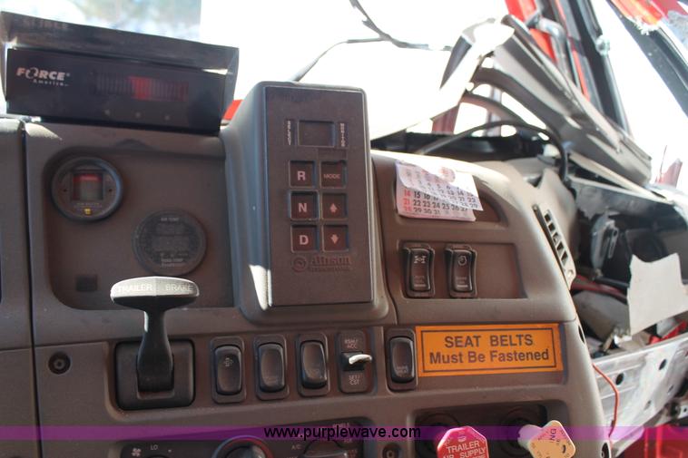 image for item G8216 2009 Sterling L7500 dump truck