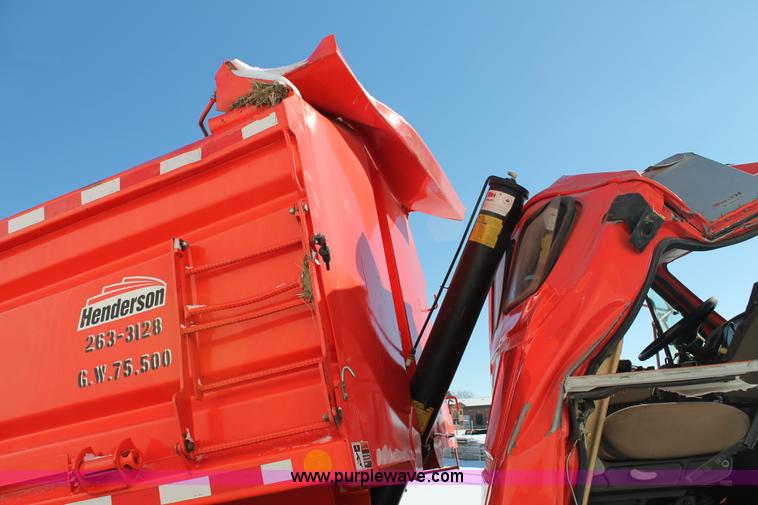 image for item G8216 2009 Sterling L7500 dump truck