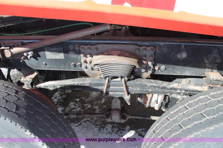 image for item G8216 2009 Sterling L7500 dump truck