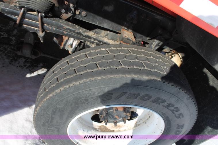 image for item G8216 2009 Sterling L7500 dump truck