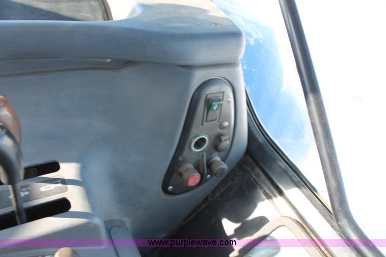 image for item G8217 2002 New Holland TS100 tractor