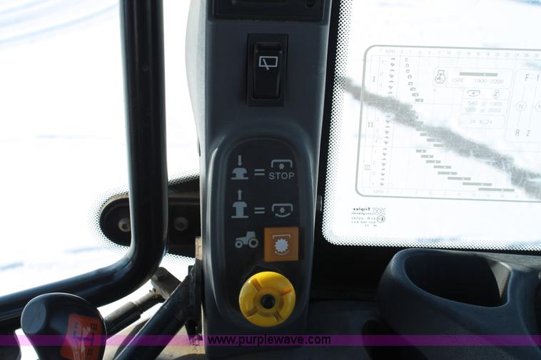 image for item G8217 2002 New Holland TS100 tractor