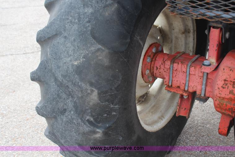 image for item H1488 1996 New Holland 6640SL tractor