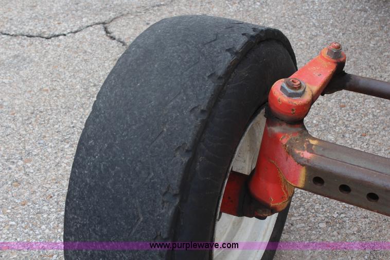 image for item H1488 1996 New Holland 6640SL tractor