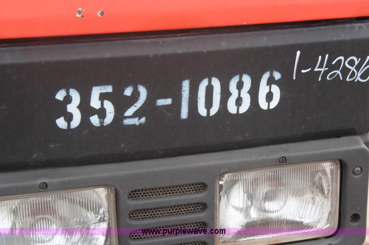 image for item H1488 1996 New Holland 6640SL tractor