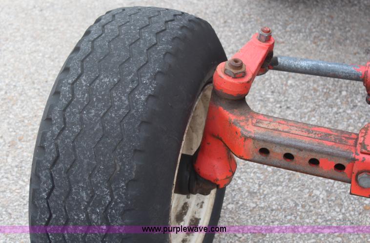 image for item H1489 1998 New Holland 6640SL tractor