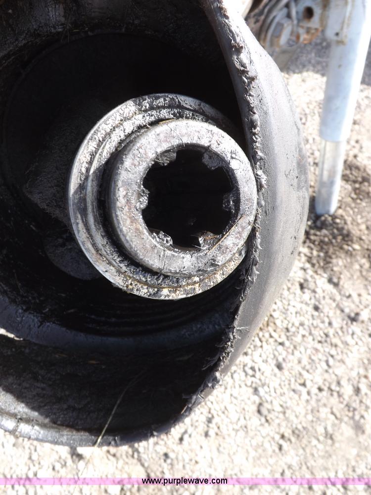 image for item I9092 2005 Land Pride RCB6015 rotary mower