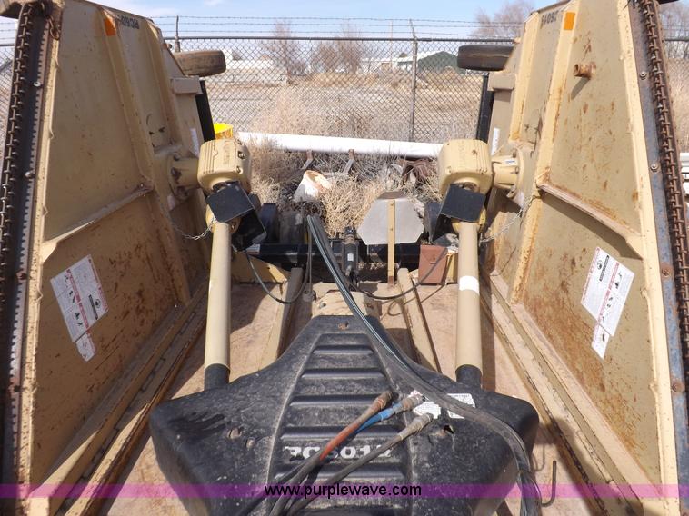 image for item I9093 2005 Land Pride RCB6015 rotary mower