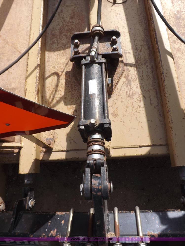 image for item I9093 2005 Land Pride RCB6015 rotary mower