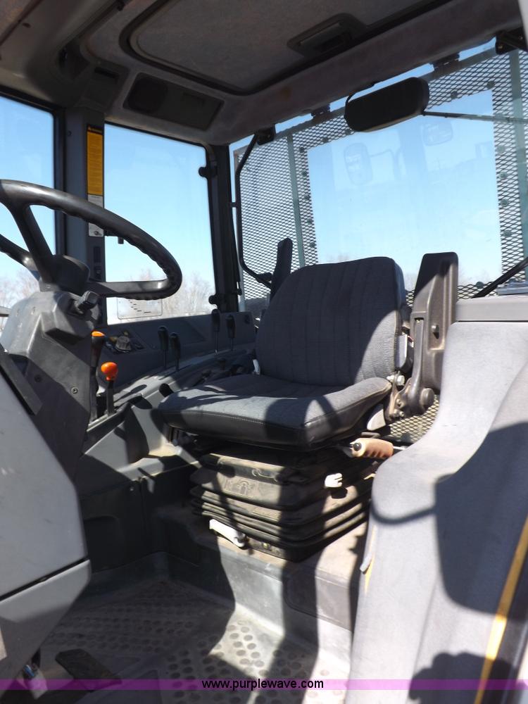 image for item I9100 1997 New Holland 7740SL MFWD tractor