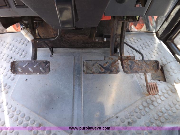 image for item I9100 1997 New Holland 7740SL MFWD tractor