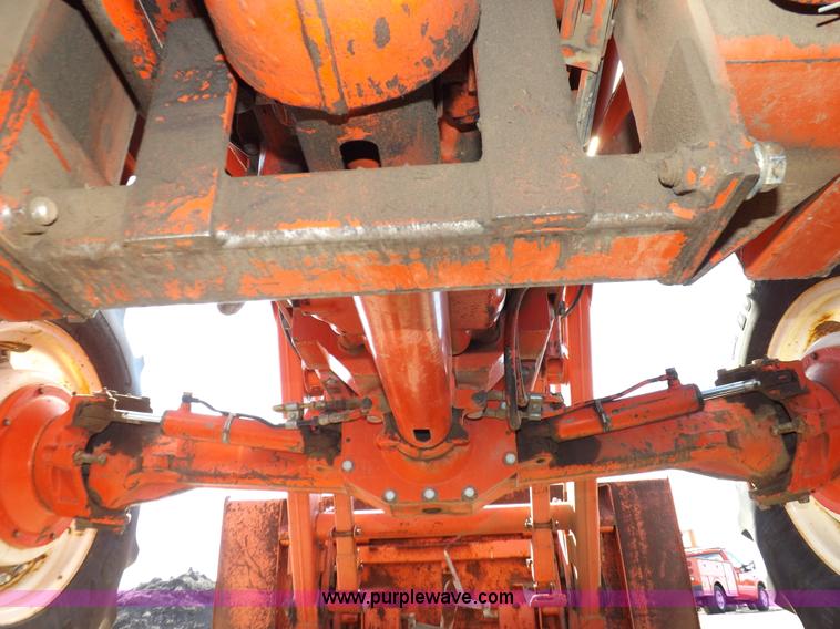 image for item I9100 1997 New Holland 7740SL MFWD tractor