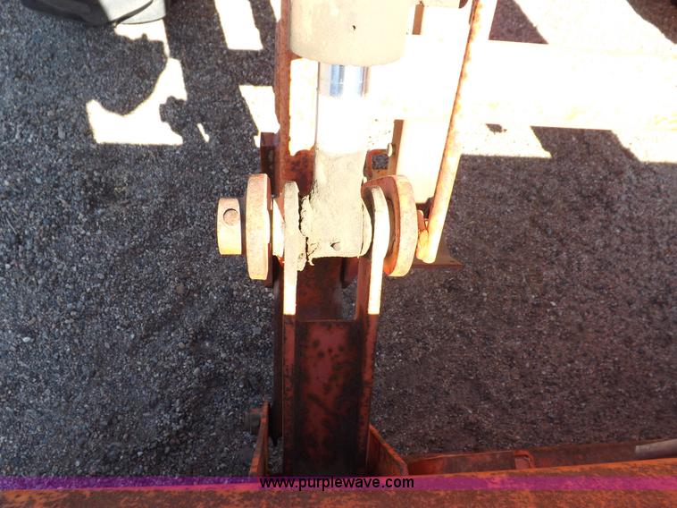 image for item I9100 1997 New Holland 7740SL MFWD tractor