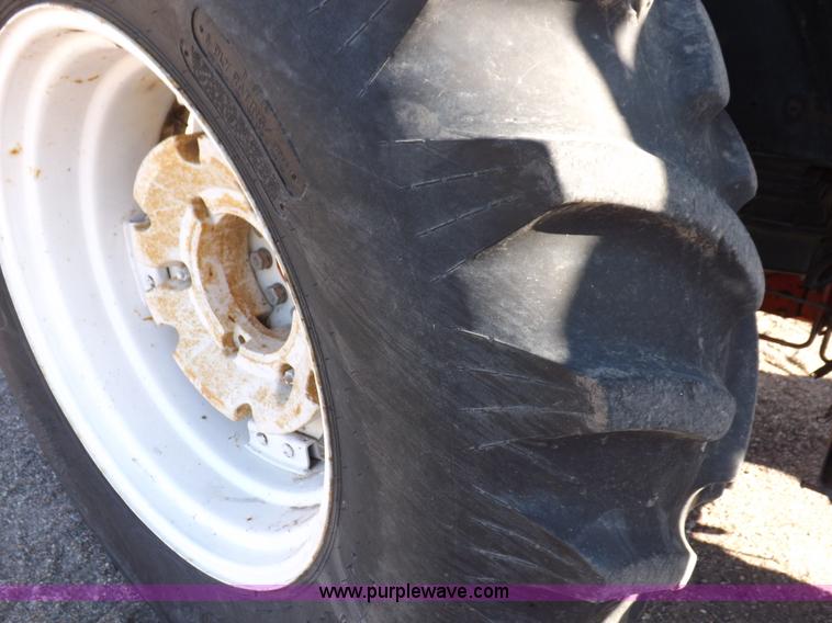 image for item I9101 1997 New Holland 7740SL MFWD tractor