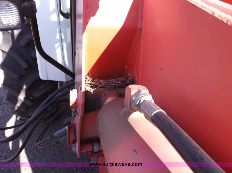 image for item I9101 1997 New Holland 7740SL MFWD tractor