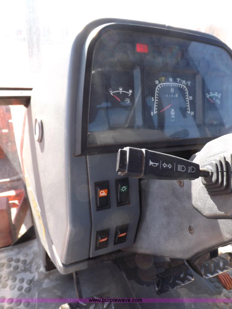 image for item I9102 1997 New Holland 7740SL MFWD tractor