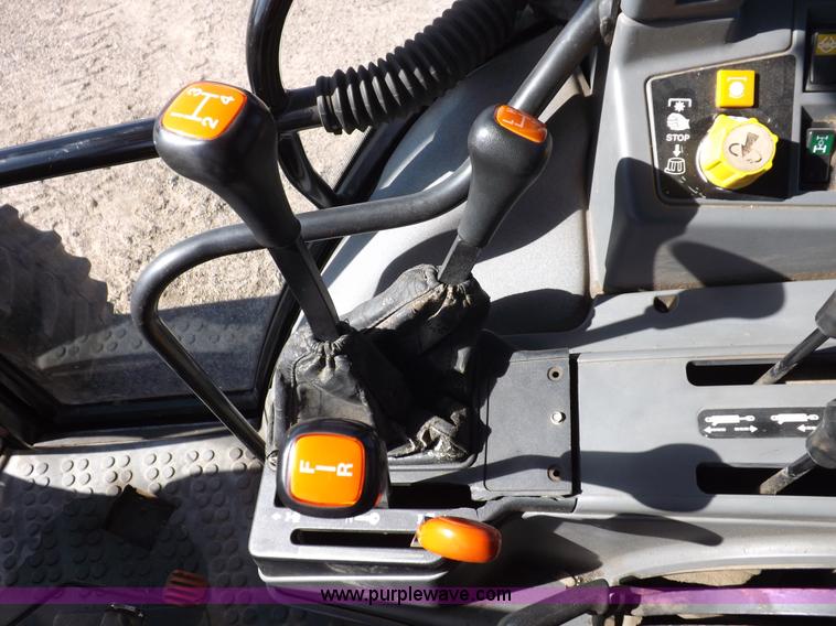 image for item I9102 1997 New Holland 7740SL MFWD tractor