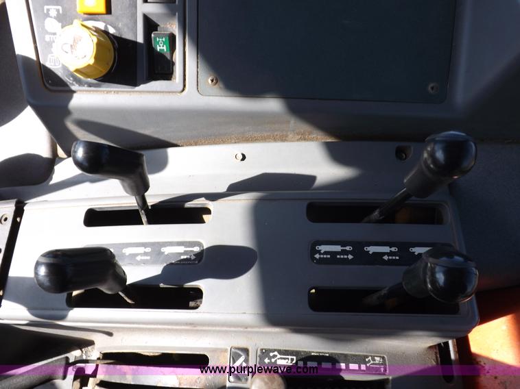 image for item I9102 1997 New Holland 7740SL MFWD tractor