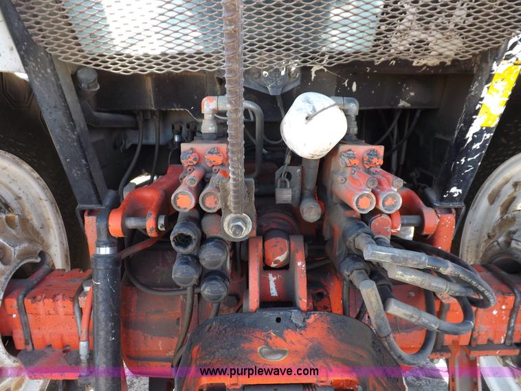 image for item I9102 1997 New Holland 7740SL MFWD tractor