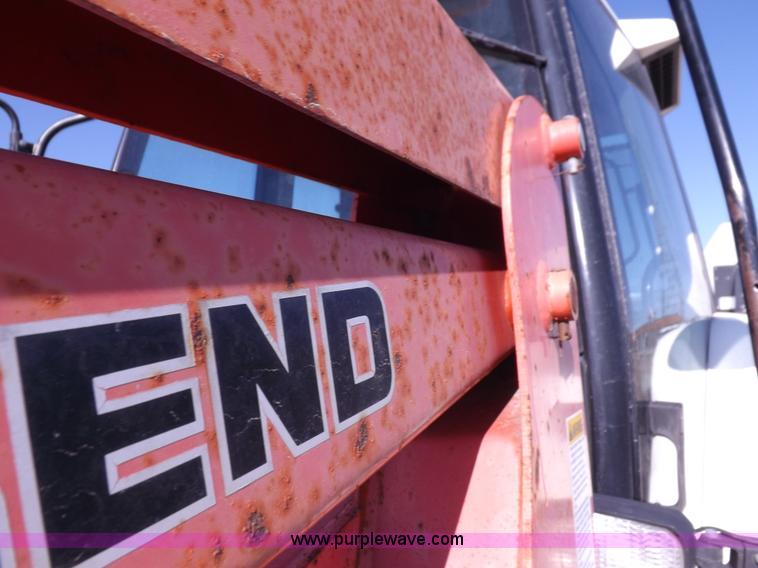 image for item I9102 1997 New Holland 7740SL MFWD tractor