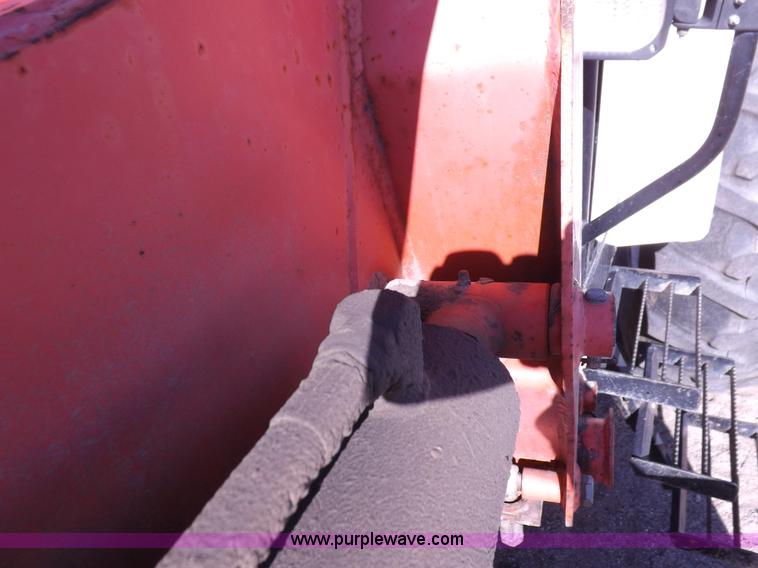 image for item I9102 1997 New Holland 7740SL MFWD tractor