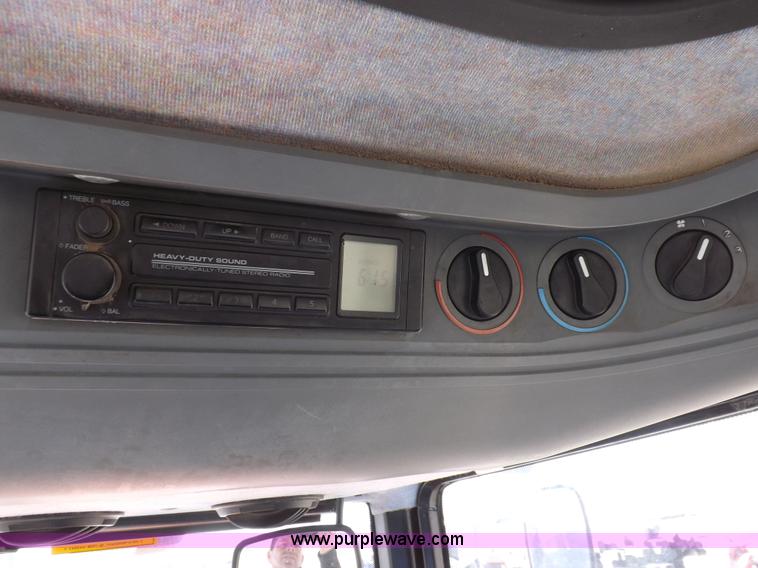 image for item I9103 1996 New Holland 7740SL MFWD tractor