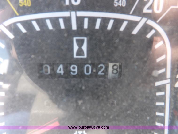 image for item I9104 1997 New Holland 7740SL MFWD tractor