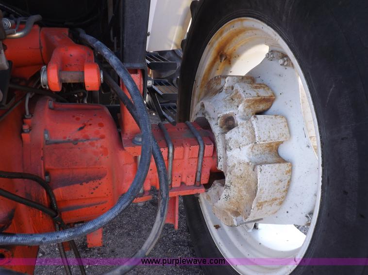 image for item I9104 1997 New Holland 7740SL MFWD tractor