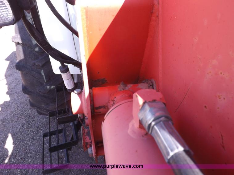 image for item I9104 1997 New Holland 7740SL MFWD tractor