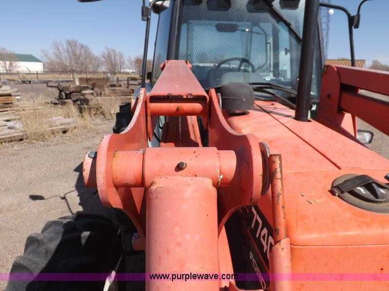 image for item I9104 1997 New Holland 7740SL MFWD tractor