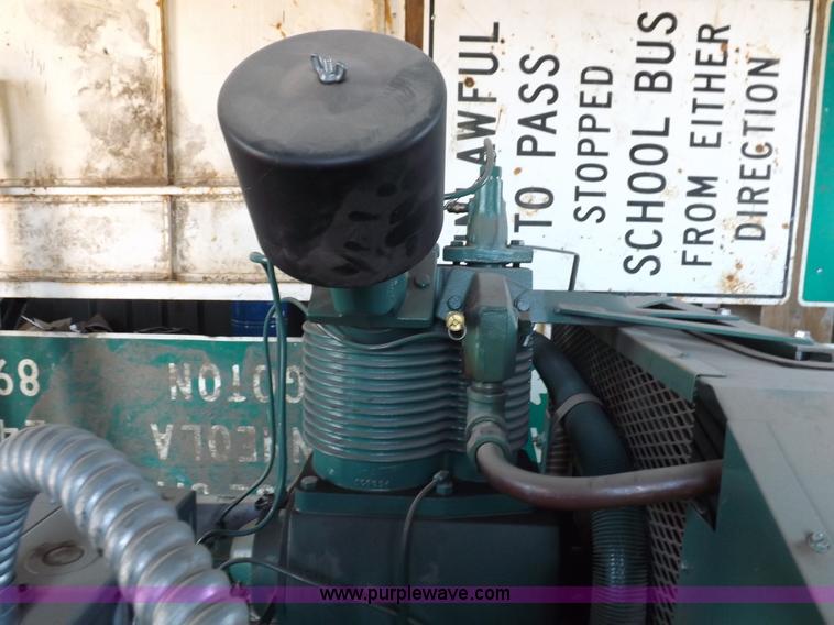image for item I9114 2001 Champion HRA15-12 horizontal air compressor