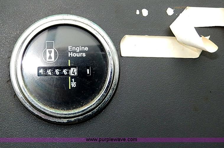 image for item I9350 1999 New Holland TS100 tractor