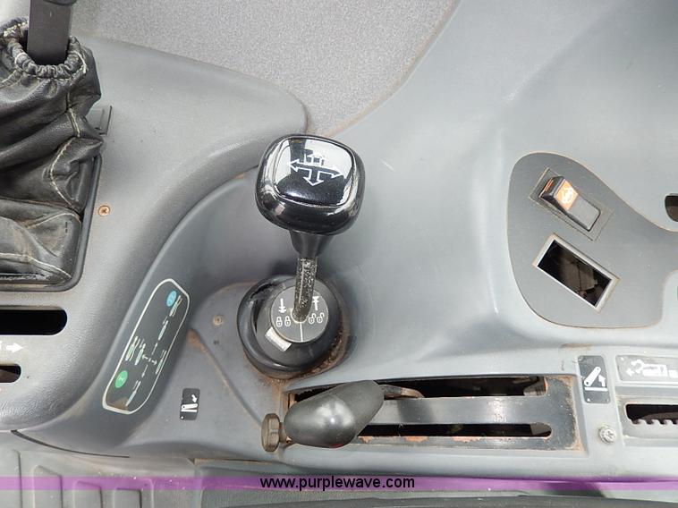 image for item I9350 1999 New Holland TS100 tractor