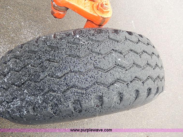 image for item I9350 1999 New Holland TS100 tractor