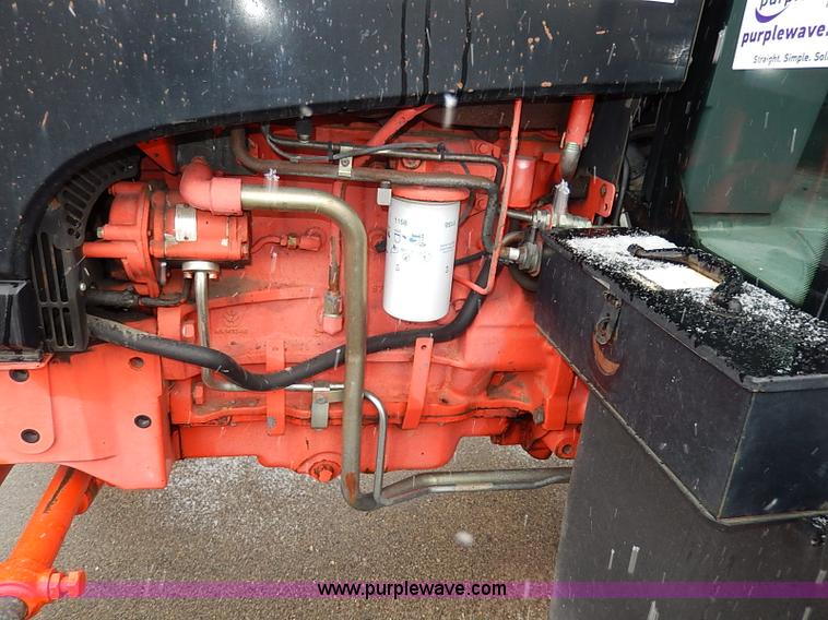 image for item I9350 1999 New Holland TS100 tractor